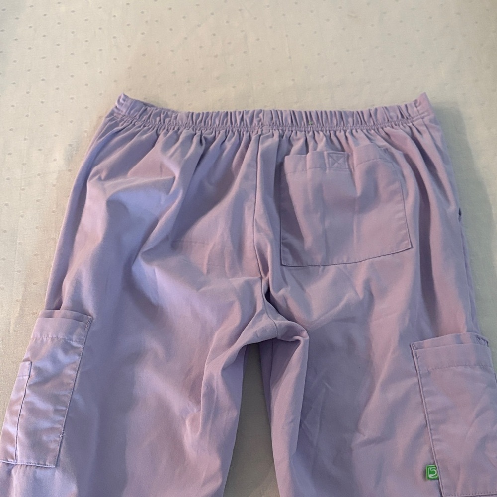 Lavender Scrubs S - Picture 6 of 8
